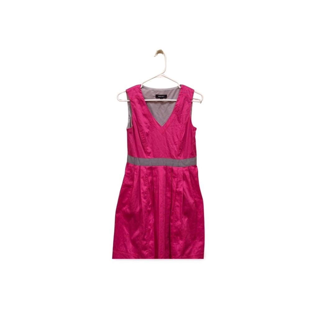 Nine West Fuchsia Pink V-Neck Fit & Flare Dress with Pockets | Size 4P